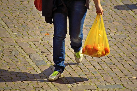 As bolsas de plástico tamén emiten metano